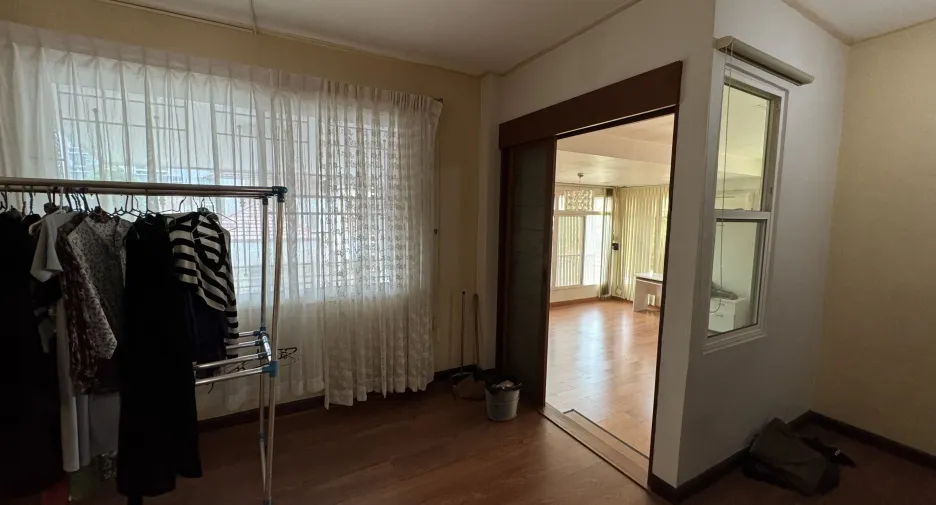 For sale 3 bedrooms house in Prawet, Bangkok
