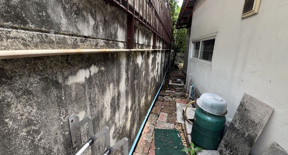 For sale 3 bedrooms house in Prawet, Bangkok