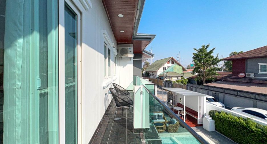 For sale 4 bedrooms house in Bang Lamung, Chonburi