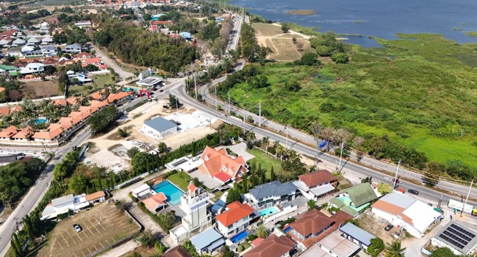 For sale 4 bedrooms house in Bang Lamung, Chonburi