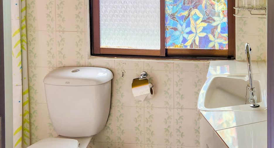 For sale 11 bedrooms hotel in Mueang Chiang Mai, Chiang Mai