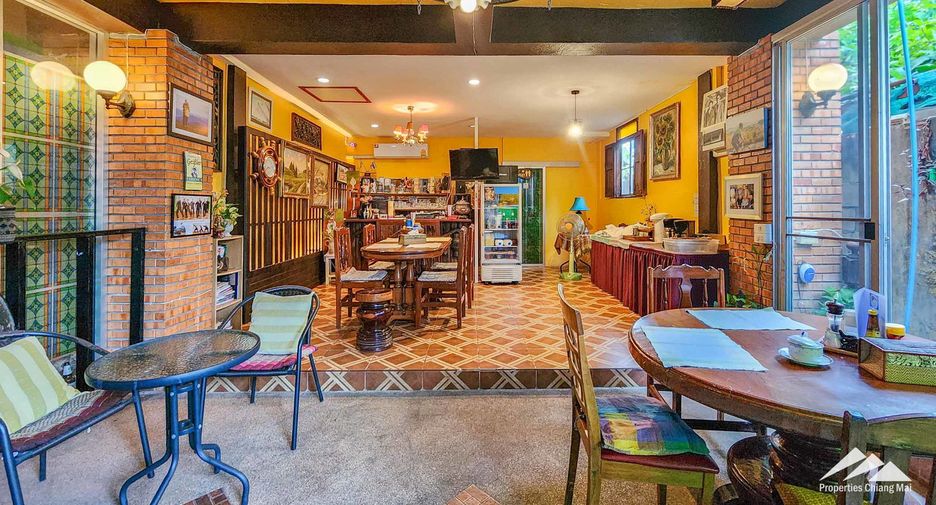 For sale 11 bedrooms hotel in Mueang Chiang Mai, Chiang Mai