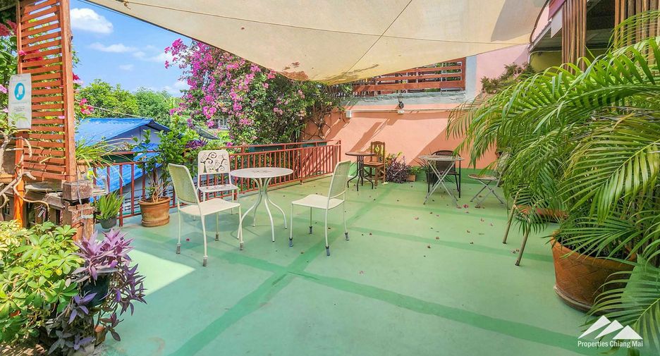 For sale 11 bedrooms hotel in Mueang Chiang Mai, Chiang Mai