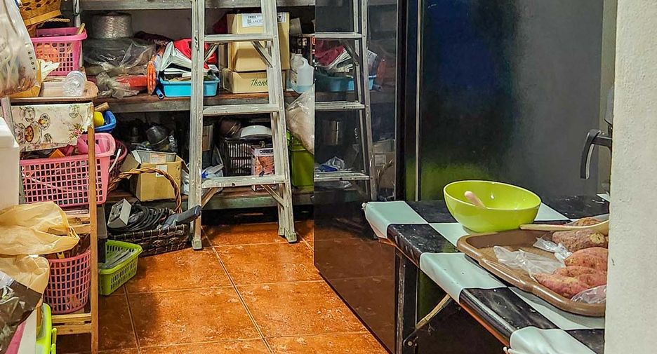 For sale 11 bedrooms hotel in Mueang Chiang Mai, Chiang Mai