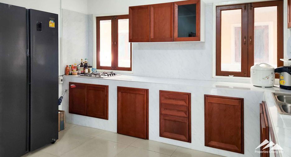 À vendre 4 chambres maison à Mueang Chiang Mai, Chiang Mai