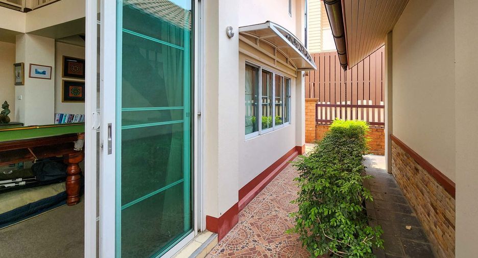 À vendre 6 chambres maison à Hang Dong, Chiang Mai