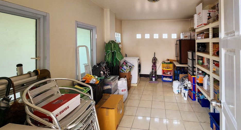 À vendre 6 chambres maison à Hang Dong, Chiang Mai