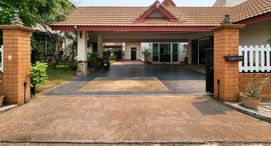 À vendre 6 chambres maison à Hang Dong, Chiang Mai