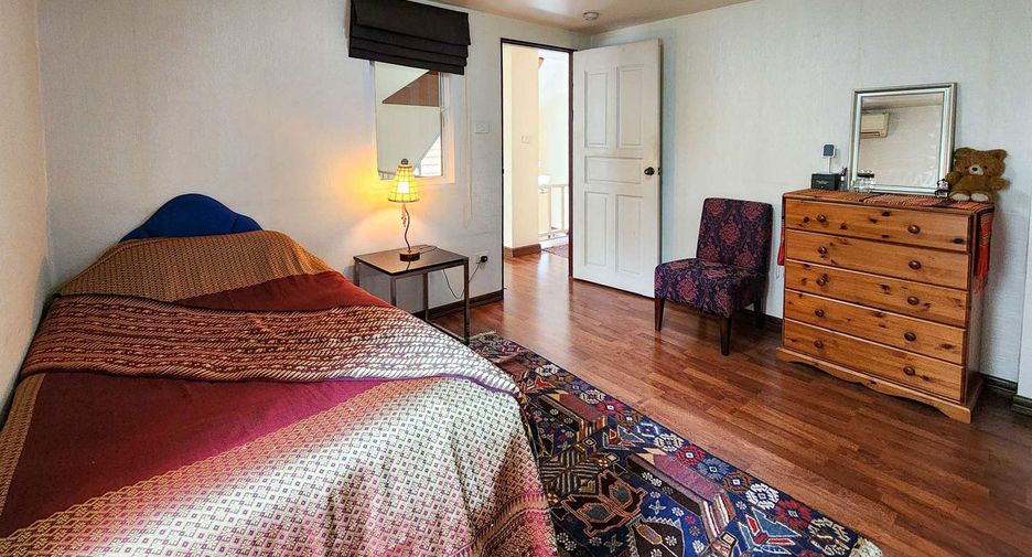 À vendre 6 chambres maison à Hang Dong, Chiang Mai
