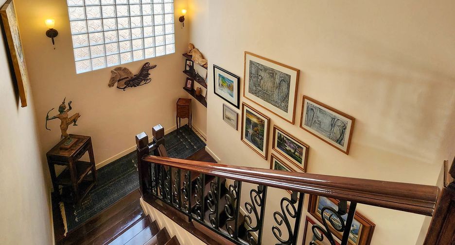 À vendre 6 chambres maison à Hang Dong, Chiang Mai