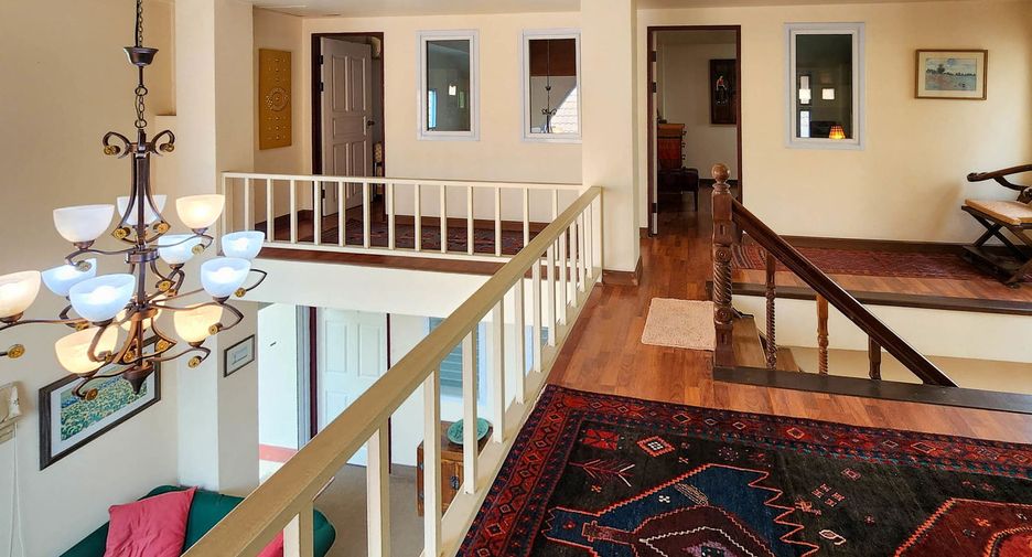 À vendre 6 chambres maison à Hang Dong, Chiang Mai