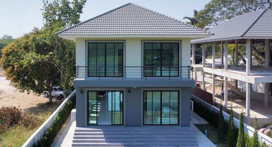 For sale 3 bedrooms house in Doi Saket, Chiang Mai
