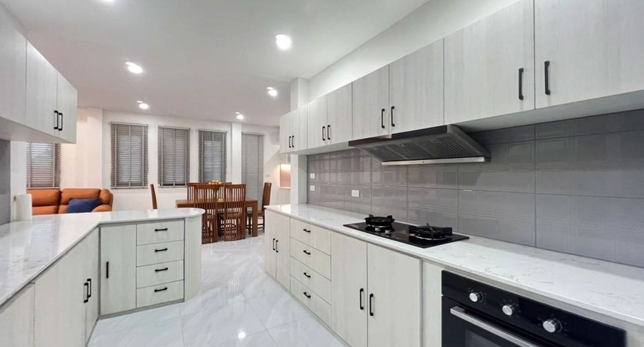 For sale 3 bedrooms house in Doi Saket, Chiang Mai