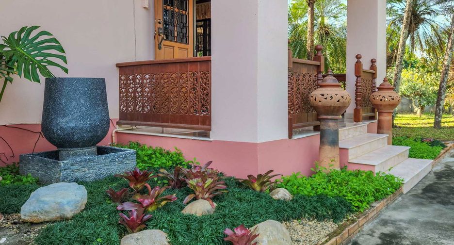 Casa en venta de 5 habitaciones en San Sai, Chiang Mai
