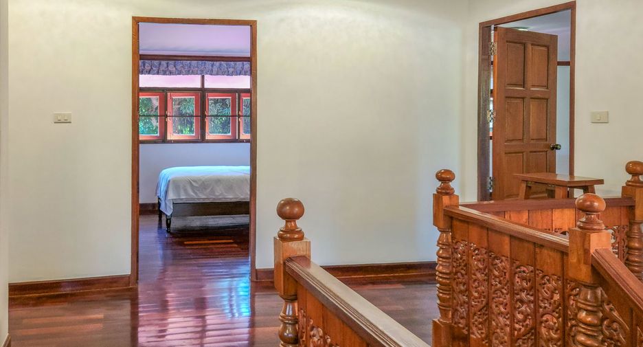 Casa en venta de 5 habitaciones en San Sai, Chiang Mai