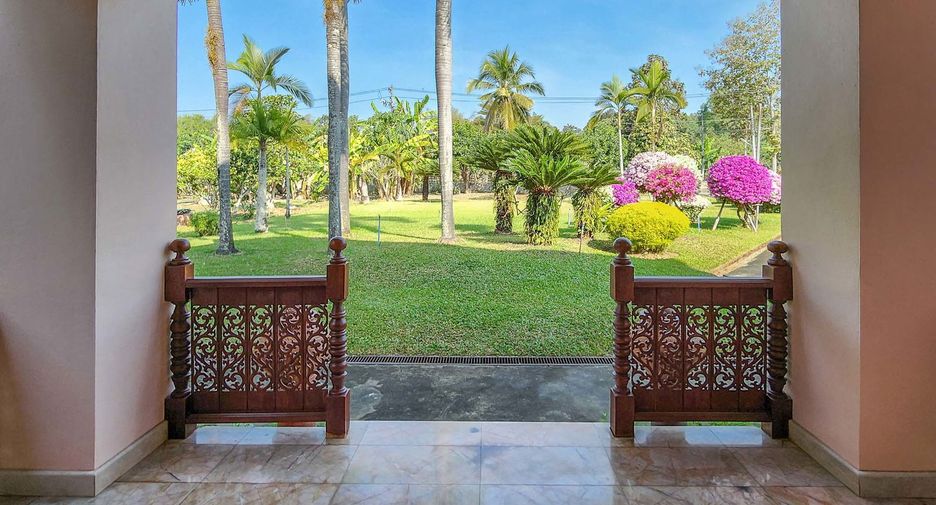 Casa en venta de 5 habitaciones en San Sai, Chiang Mai