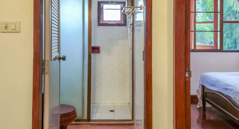 Casa en venta de 5 habitaciones en San Sai, Chiang Mai