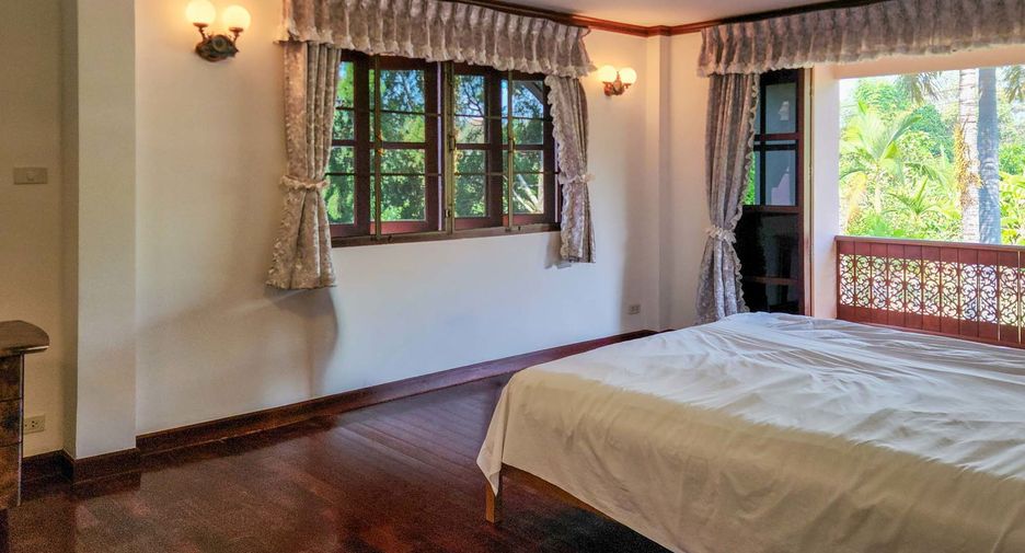 Casa en venta de 5 habitaciones en San Sai, Chiang Mai