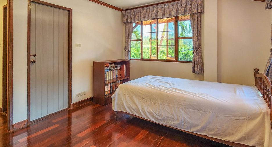 Casa en venta de 5 habitaciones en San Sai, Chiang Mai