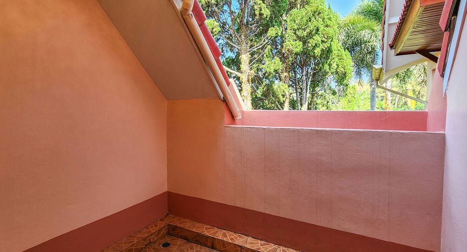 Casa en venta de 5 habitaciones en San Sai, Chiang Mai