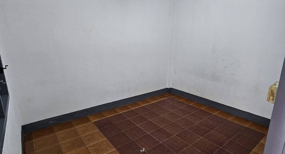 Продажа 24 спальни торговое помещение в Сарапхи, Чианг Маи