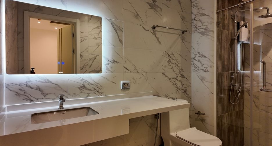 For sale 1 bed condo in Bang Lamung, Chonburi
