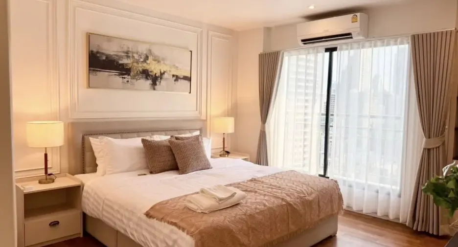 Condo en alquiler de 3 habitaciones en Watthana, Bangkok