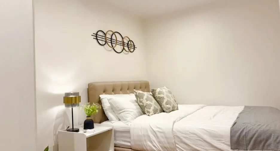 Condo en alquiler de 3 habitaciones en Watthana, Bangkok