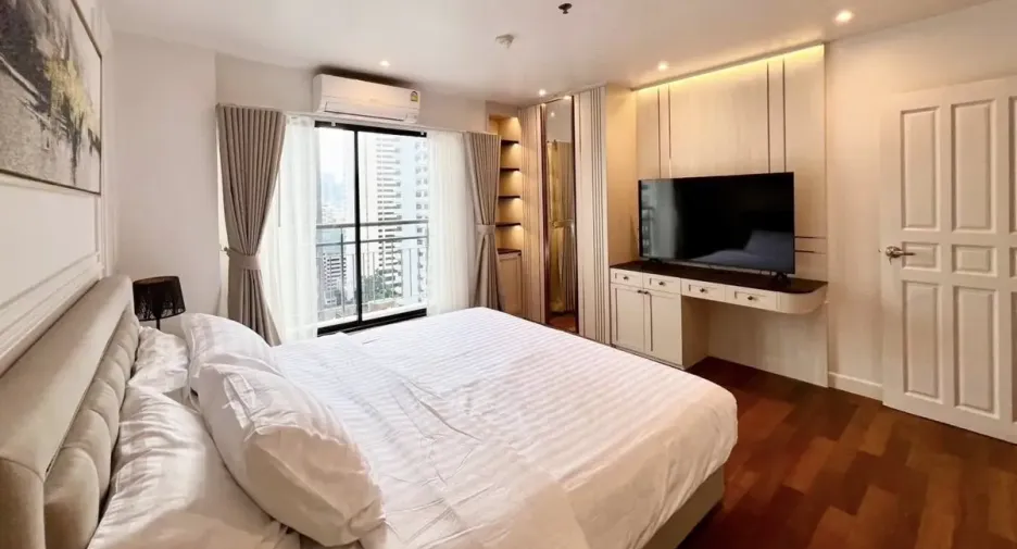 Condo en alquiler de 3 habitaciones en Watthana, Bangkok