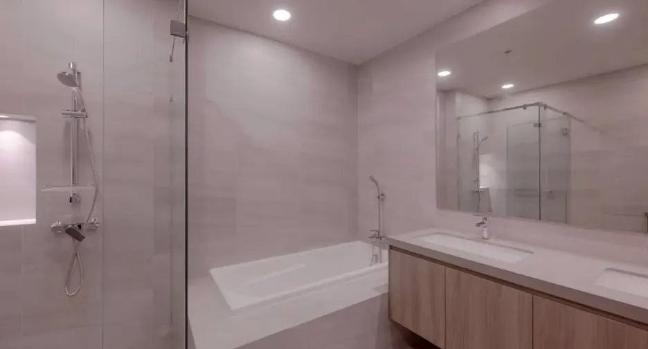 For rent 3 bedrooms condo in Bang Phli, Samut Prakan