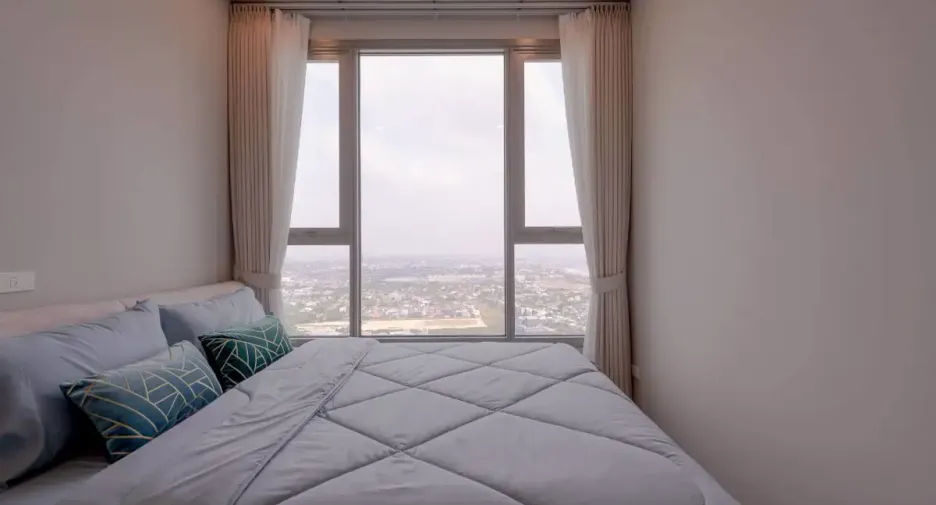 For rent 3 bedrooms condo in Bang Phli, Samut Prakan