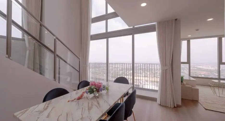 For rent 3 bedrooms condo in Bang Phli, Samut Prakan