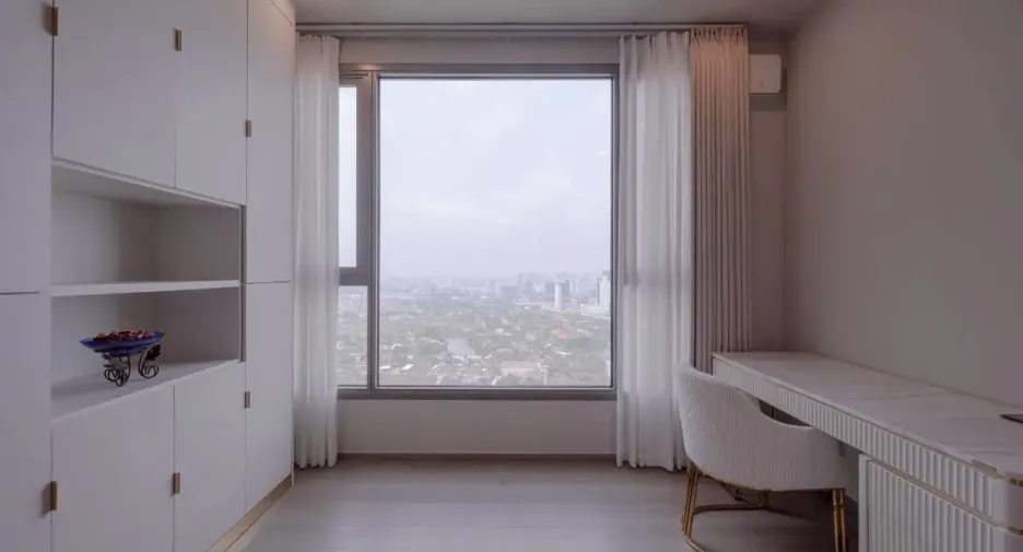 For rent 3 bedrooms condo in Bang Phli, Samut Prakan
