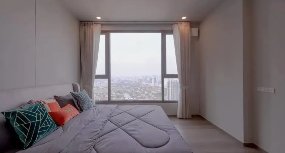 For rent 3 bedrooms condo in Bang Phli, Samut Prakan