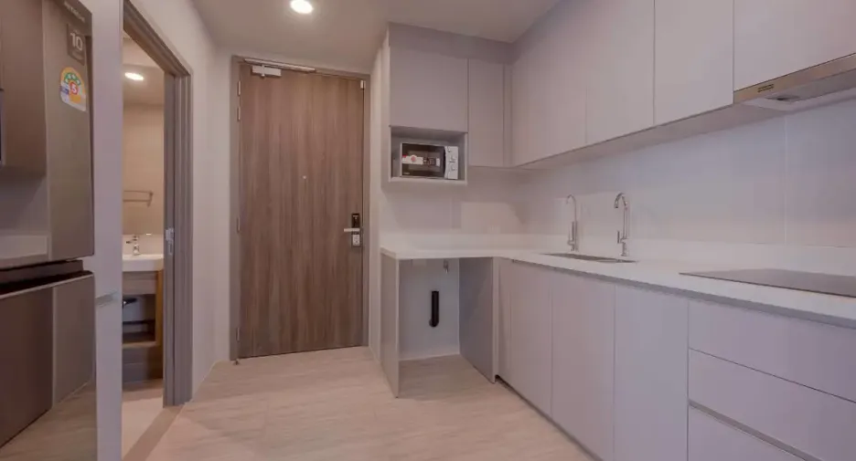 For rent 3 bedrooms condo in Bang Phli, Samut Prakan