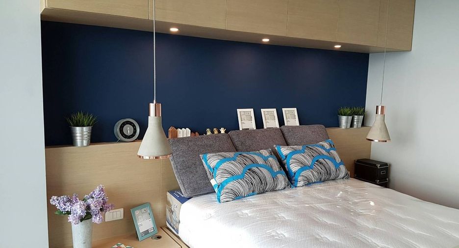 For rent 2 bedrooms condo in Sathon, Bangkok
