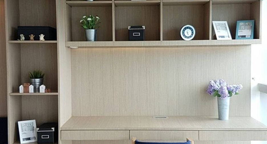 For rent 2 bedrooms condo in Sathon, Bangkok