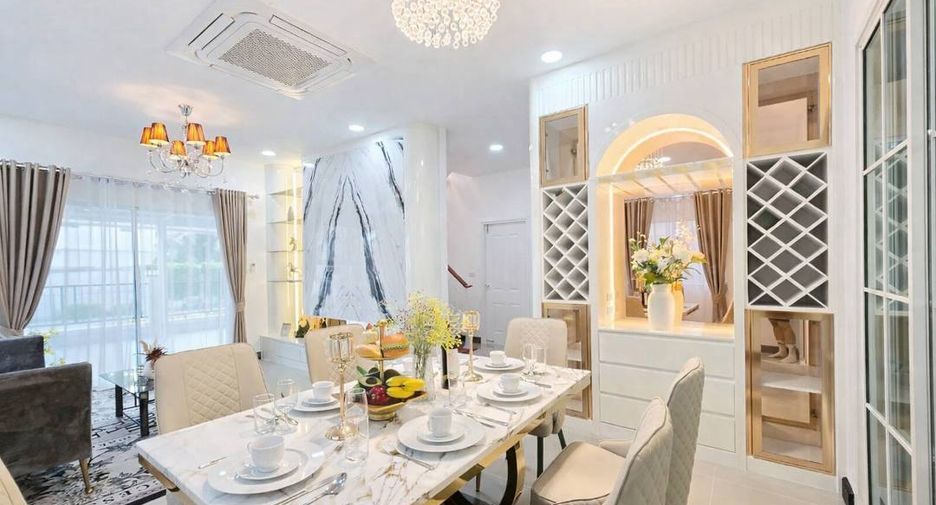 For rent 4 ベッドルーム house in Bang Lamung, Chonburi