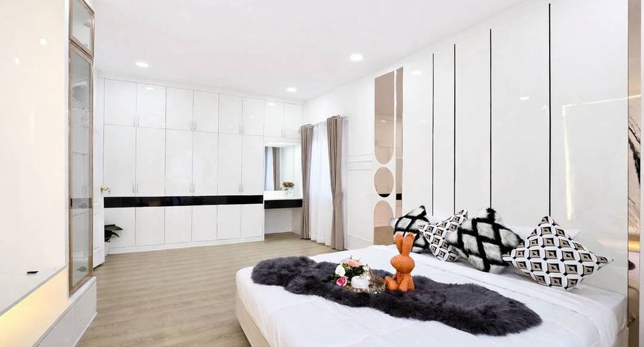 For rent 4 ベッドルーム house in Bang Lamung, Chonburi