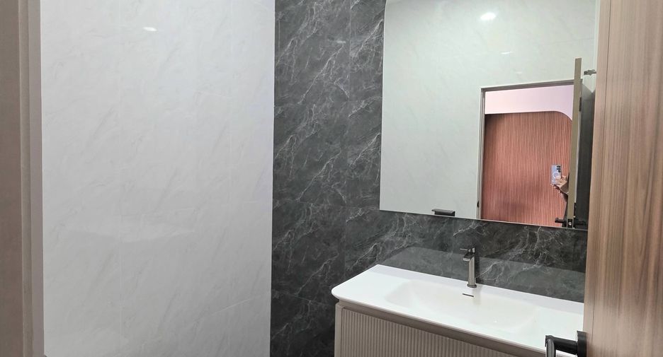 For rent 3 bedrooms house in Bang Lamung, Chonburi
