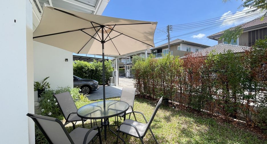 Haus zur Miete mit 3 Zimmer in Mueang Phuket, Phuket