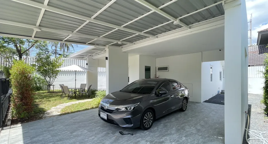 For rent 3 bedrooms house in Mueang Phuket, Phuket