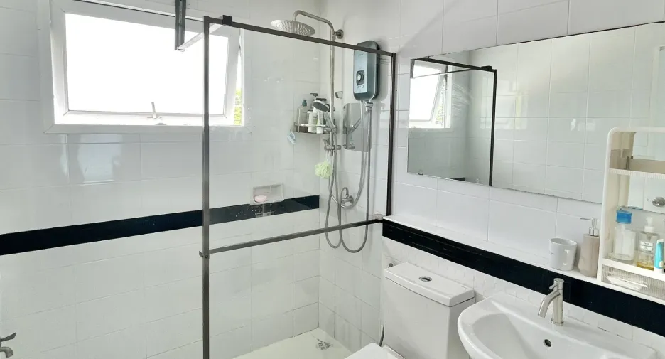 For rent 3 bedrooms house in Mueang Phuket, Phuket