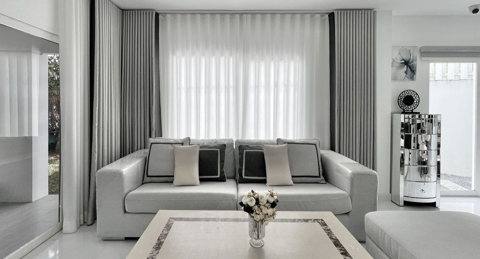 Haus zur Miete mit 3 Zimmer in Mueang Phuket, Phuket