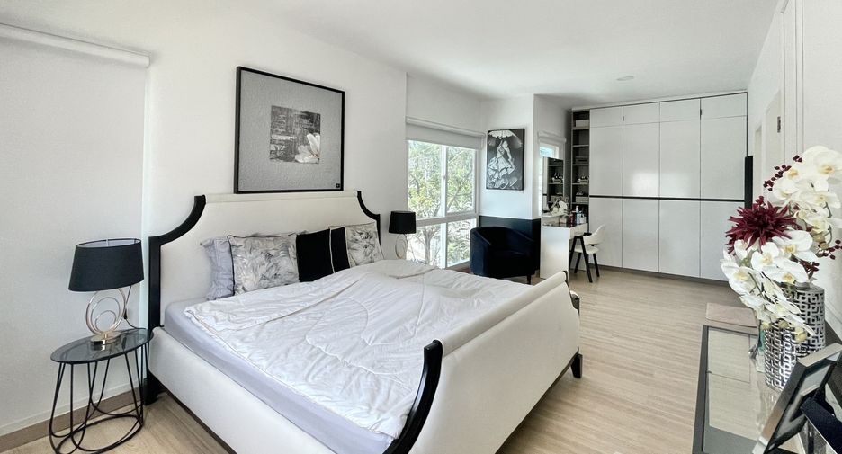 Haus zur Miete mit 3 Zimmer in Mueang Phuket, Phuket
