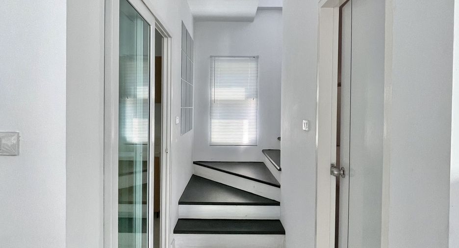 Haus zur Miete mit 3 Zimmer in Mueang Phuket, Phuket
