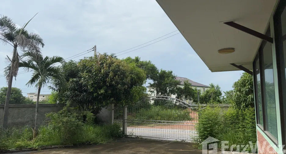 Haus zum Kauf mit 5 Zimmer in Si Racha, Chonburi