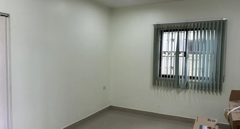 Haus zum Kauf mit 5 Zimmer in Si Racha, Chonburi