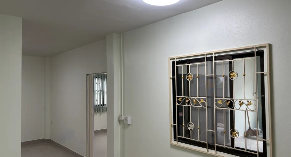 Haus zum Kauf mit 5 Zimmer in Si Racha, Chonburi