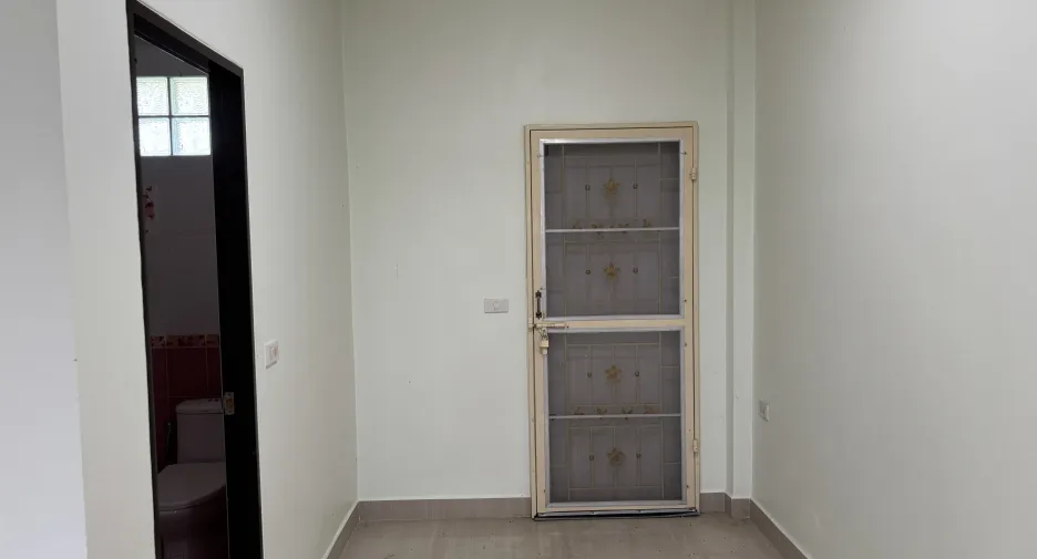 Haus zum Kauf mit 5 Zimmer in Si Racha, Chonburi
